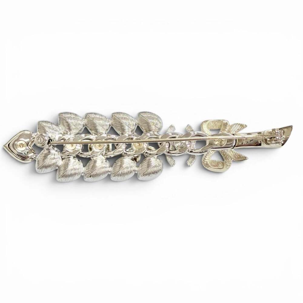 Chanel Cc Logo Heart Brooch Metal #266450C13B - Picture 3 of 8